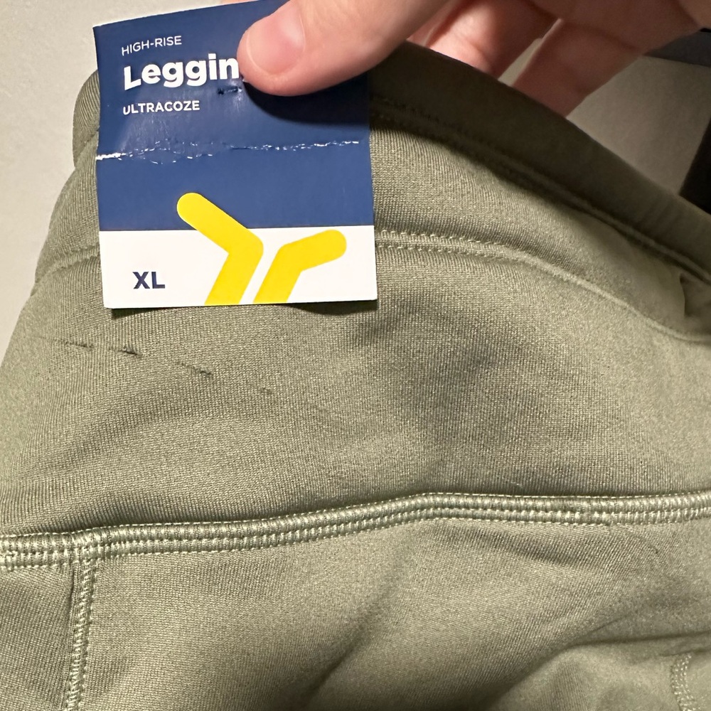 NWT Old Navy Ultracoze Green High rise leggings size XL - Picture 8 of 8